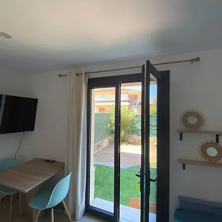 F2/4 Pers Plage-commerces A Pieds-parking Prive Saint Aygulf